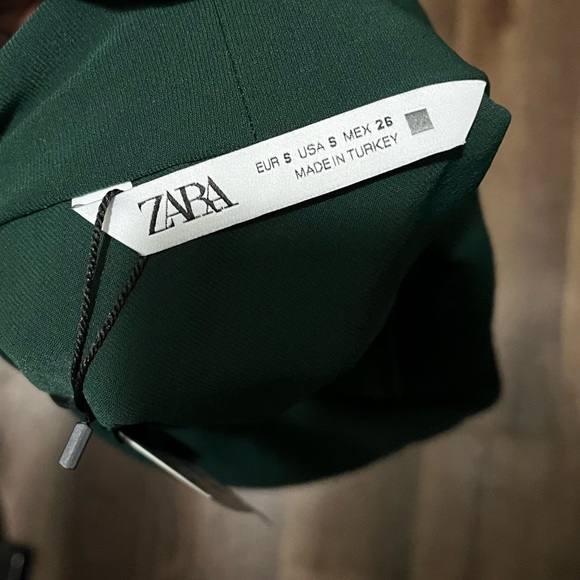 NWT Zara Flowy Neckline Blouse - Picture 3 of 4